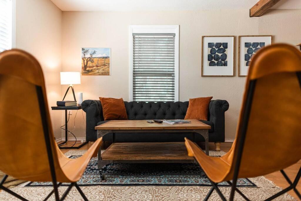 Escape To A Restored 1920S East Waco Bungalow Luaran gambar